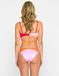 Bri Bandeau Top - Sunset Hibiscus -Chic Mode Shop BRIBANDEAUTOP BRIMIDIBOTTOM SHIB 3 fc9e7d52 c2bc 41c0 9afb 9ed65ec22063