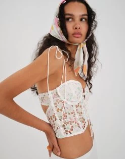 Kyra Crop Top By For Love & Lemons - White -Chic Mode Shop KYRA CROP TOP WHTE 3