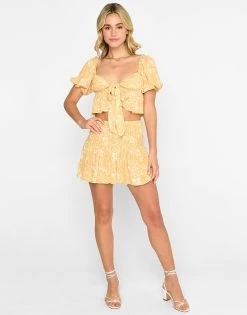 Latte Leaves Set By Summer Haus - Yellow Multi