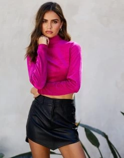 Tara Crop Top By Summer Haus - Fuchsia